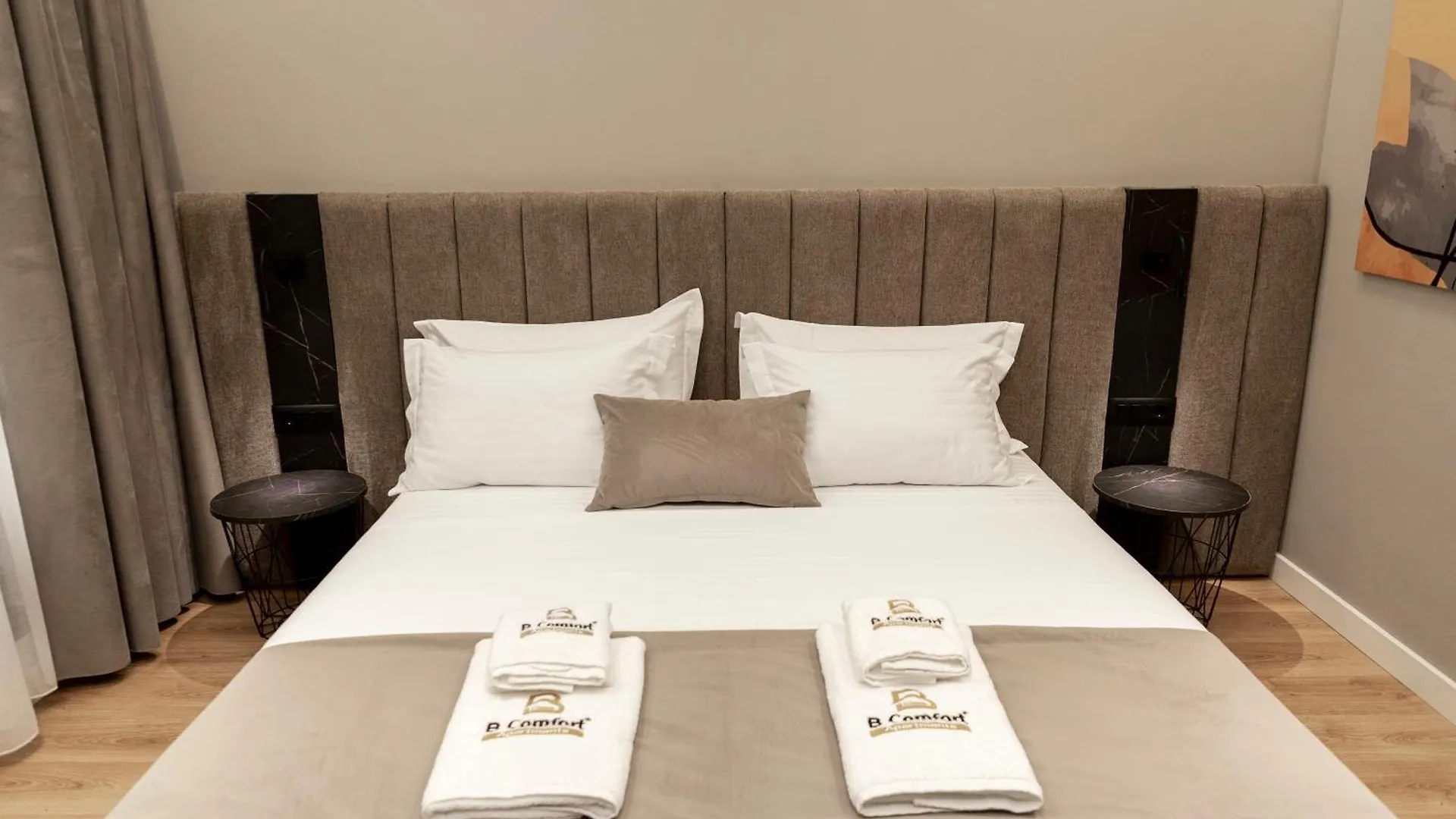 B Comfort Apartments ティラナ